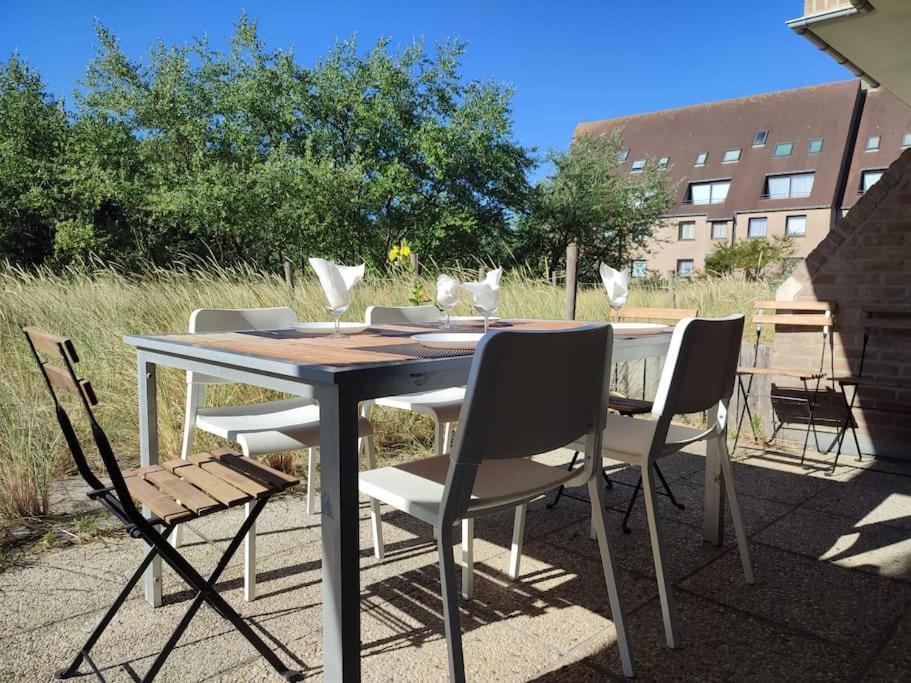 4-Persoons Appartement Met Een Mooi Uitzicht De Panne Exterior foto
